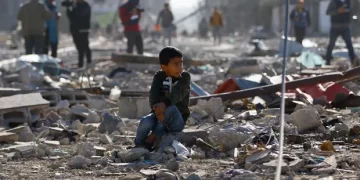 Winter heaps misery on displaced people of Gaza: The Guardian