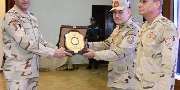Defence minister stresses importance of army’s maintaining high efficiency, combat readiness