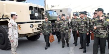 Defense minister inspects engineering industries complex