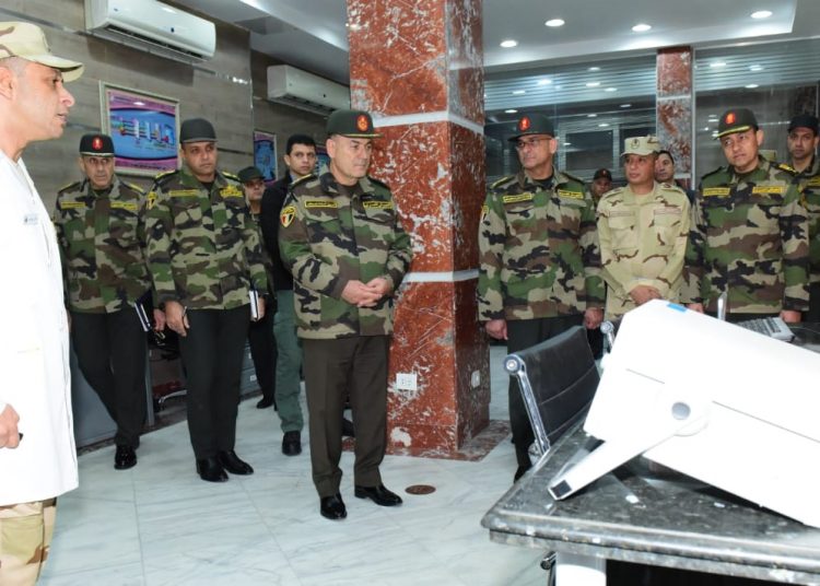 CoS inspects main labs of chemical warfare department 1 - Egyptian Gazette