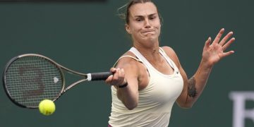 Australian Open: Sinner, Sabalenka storm into 4th round
