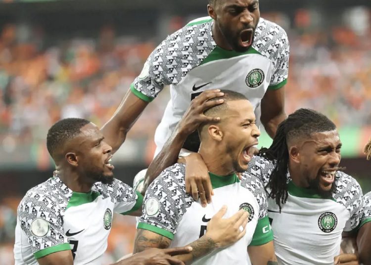 AFCON 2023: Nigeria sinks hosts Côte d'Ivoire 1 - Egyptian Gazette Nigeria’s players celebrate after scoring against Côte d’Ivoire in Group A match.