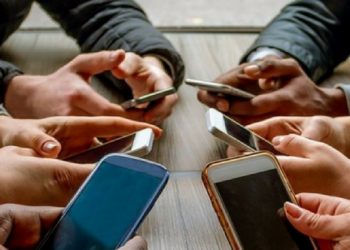 ‘Almost half of teenagers feel addicted to social media’