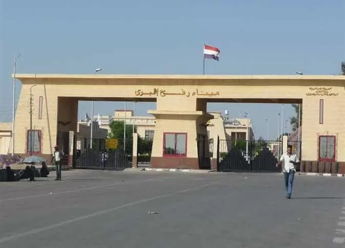 30 injured Gazans cross Rafah terminal into Egypt 2 - Egyptian Gazette 30 injured Gazans cross Rafah terminal into Egypt 1 - Egyptian Gazette
