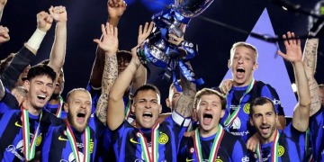 Martinez fires Inter to Super Cup glory