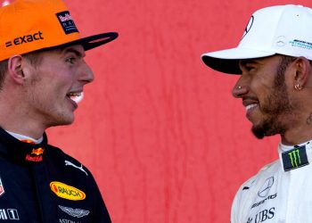 ‘Hamilton faces awkward year at Mercedes’