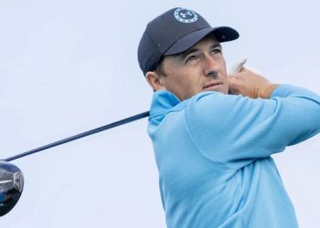 Spieth disqualified from Riviera