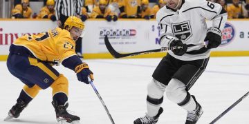 Lindholm traded to Vancouver