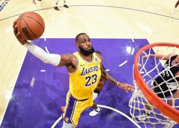 LeBron still committed to Paris Olympics