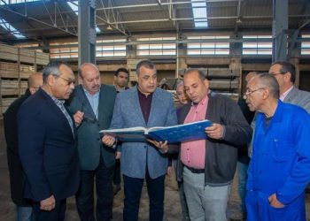 Military Production min. inspects Shubra Company for Engineering Industries