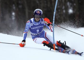 Clement Noel leads World Cup ski race