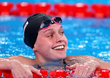 Curzan, Pan win their 4th golds at the worlds