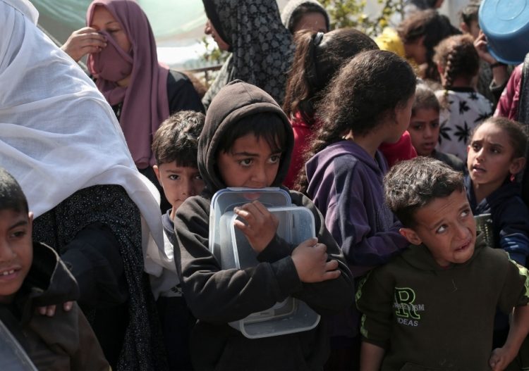 Gaza health ministry says war deaths exceed 30,000 as famine looms 1 - Egyptian Gazette