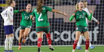 Mexico upsets US in Gold Cup