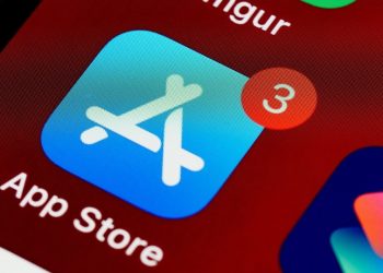 Apple plans new fees for downloads