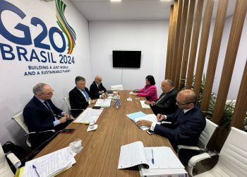 Shoukry discusses with Bolivia, Uruguay, Portugal counterparts strengthening relations, Gaza updates