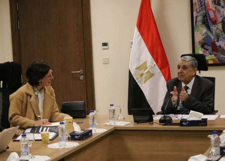 Electricity min., EIB official discuss boosting cooperation 1 - Egyptian Gazette