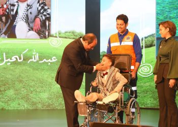 President Sisi keen on shaking hands with Palestinian child Abdullah