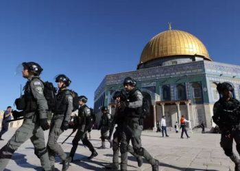 Israeli colonists storm Jerusalem’s Aqsa Mosque