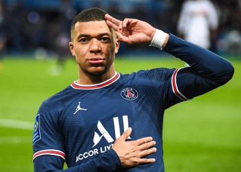 Mbappe tells PSG he is leaving – reports