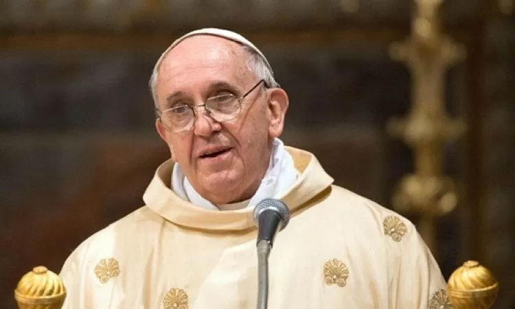 Vatican Pope reiterates gratitude to Azhar Imam for supporting fraternity initiatives 2 - Egyptian Gazette Vatican Pope reiterates gratitude to Azhar Imam for supporting fraternity initiatives 1 - Egyptian Gazette