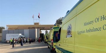 Rafah crossing receives 40 injured Palestinian people 1 - Egyptian Gazette Rafah crossing receives 40 injured Palestinian people