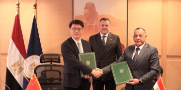 Egypt’s Supreme Council of Antiquities signs co-operation protocol with Shanghai Museum