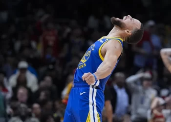 Stephen Curry scores season-high 60 points in Warriors’ 141-134 OT loss to Hawks