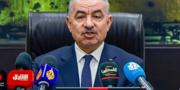 Palestinian PM submits his government's resignation to President Abbas 1 - Egyptian Gazette Palestinian PM submits his government’s resignation to President Abbas