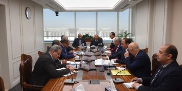 Ministers discuss co-operation in local manufacturing of buses