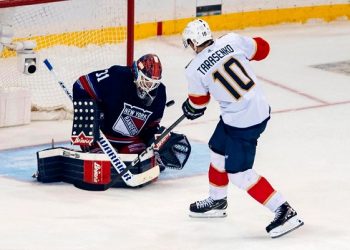 Rangers rally to beat Panthers 4-3