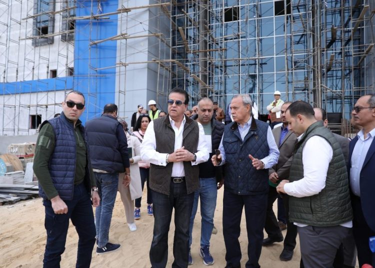 Health min. directs to speed up construction works of new hospital in El Obour 2 - Egyptian Gazette Health min. directs to speed up construction works of new hospital in El Obour 1 - Egyptian Gazette
