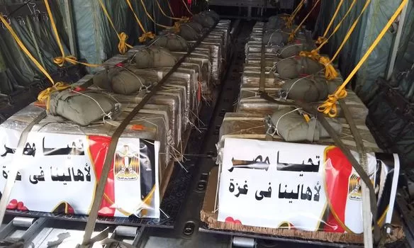 Egypt steps up aid airdrop over N. Gaza 2 - Egyptian Gazette Egypt steps up aid airdrop over N. Gaza 1 - Egyptian Gazette