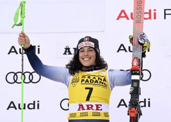 Federica stays in contention for season title