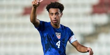 Adams moving closer to Bournemouth return 1 - Egyptian Gazette Adams moving closer to Bournemouth return