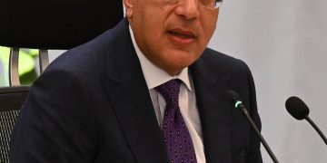 Egypt, IMF sign agreement to extend present loan deal to $8 billion