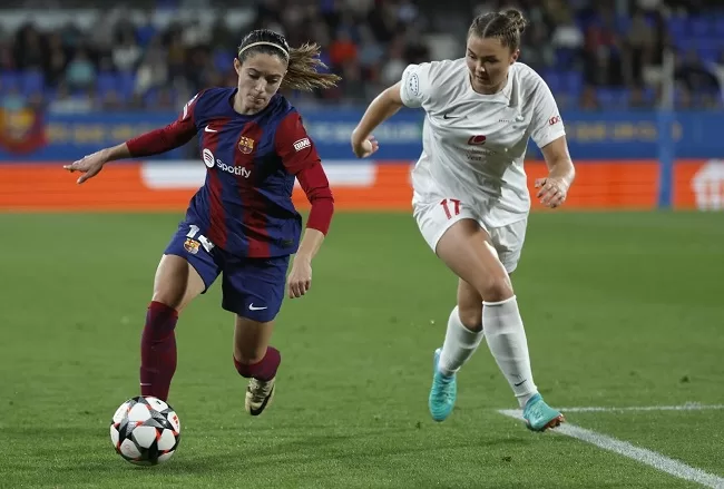Barca sets up Women's CL semis vs. Chelsea 1 - Egyptian Gazette Barcelona's Aitana Bonmati (L) challenges for the ball with Brann's Anna Nerland Aahjem during the women's Champions League quarter-finals in Barcelona.