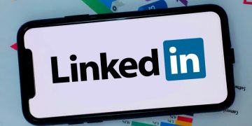 LinkedIn is planning to add games