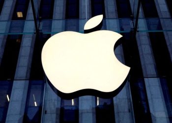 Apple tweaks big App Store changes