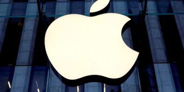 Apple tweaks big App Store changes