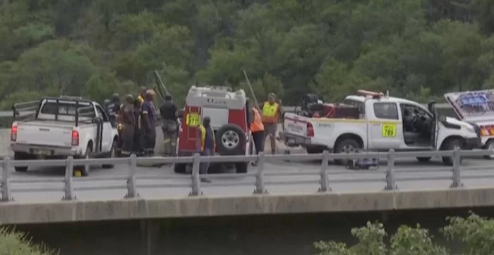 45 killed as South African bus plunges off a bridge 1 - Egyptian Gazette In this image taken from video provided by eNCA, a bus carrying worshippers headed to an Easter festival plunged off a bridge on a mountain pass and burst into flames in Limpopo, South Africa, killing multiple people, authorities said.