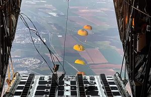 Egypt carries out airdrop of aid in Gaza 6 - Egyptian Gazette Egypt carries out airdrop of aid in Gaza 5 - Egyptian Gazette