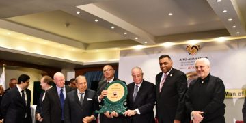 S. Sinai governor receives Afro-Asian Union Gold Award for tourism development