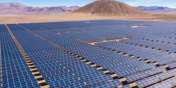 Egypt solar energy project wins 'Energy Transition Deal of the Year' award 1 - Egyptian Gazette Egypt solar energy project wins ‘Energy Transition Deal of the Year’ award