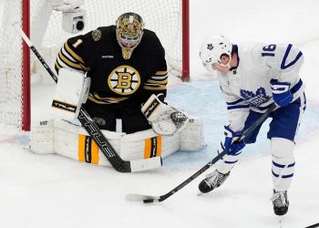 Jake powers Bruins past Leafs
