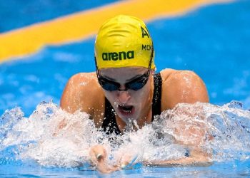 McKeown smashes Australian record