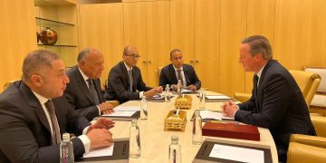 FM asserts to his British counterpart the need for int’l move to reach a ceasefire in Gaza