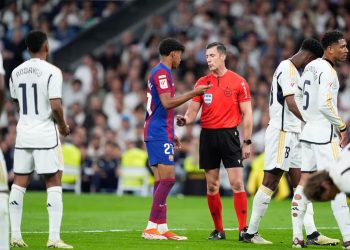 Barca, Atletico feel heat in fight for top spots