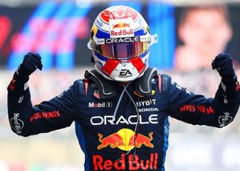 Verstappen cruises to Japanese GP victory
