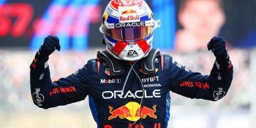 Verstappen cruises to Japanese GP victory